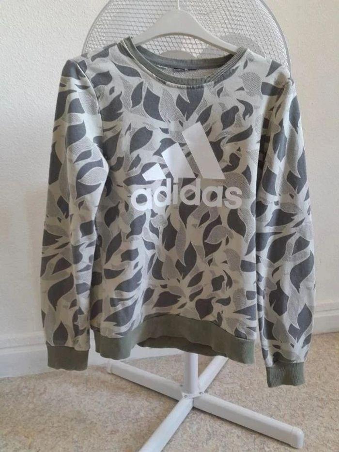 Pull col rond de Marque Adidas- Taille 11-12ans - photo numéro 1