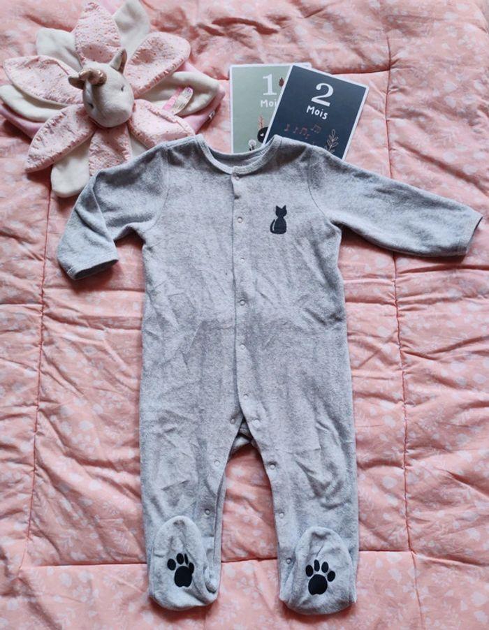 Lot de 2 pyjamas/grenouillères 12 mois - photo numéro 6