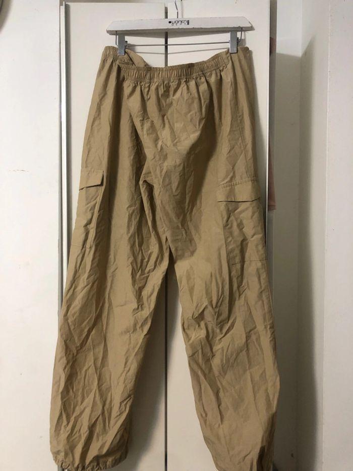 Pantalon cargo large parachute . Taille 40/44 - photo numéro 5