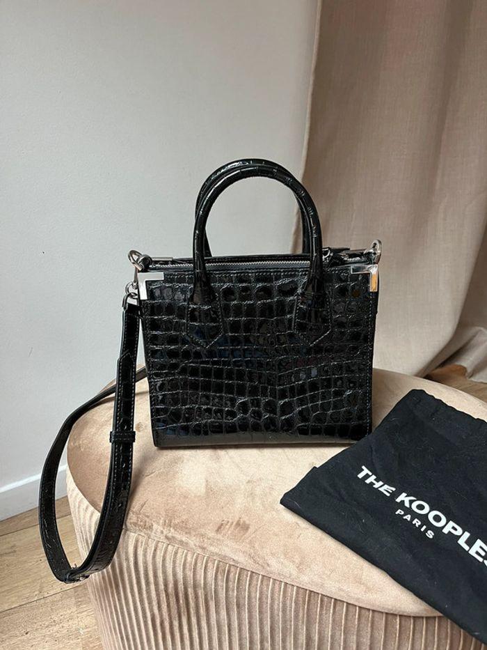 Sac bandoulière Ming en cuir vernis croco noir The Kooples Médium - photo numéro 4