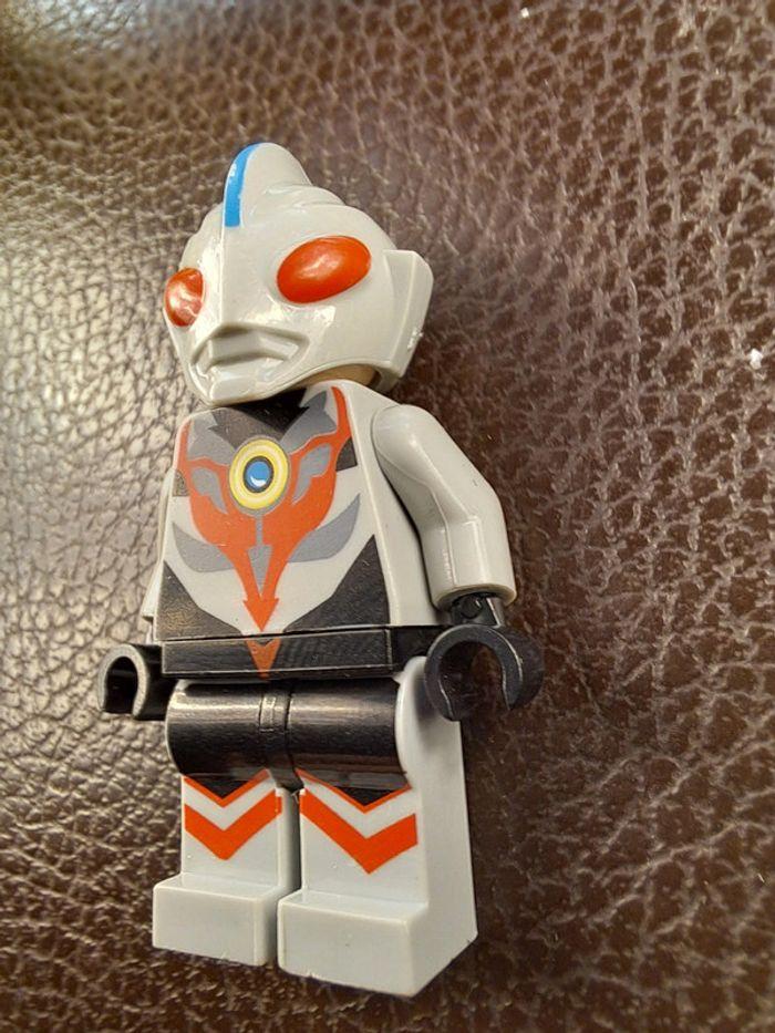 Figurine Lego compatible Ultraman - photo numéro 2