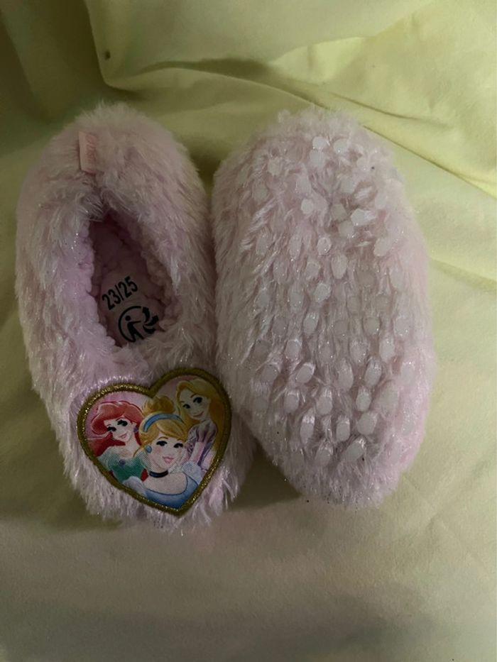 Chaussons Disney princesses rose - photo numéro 2