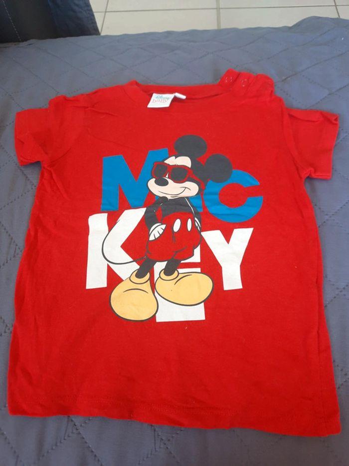 Lot t shirts disney 12 mois - photo numéro 2