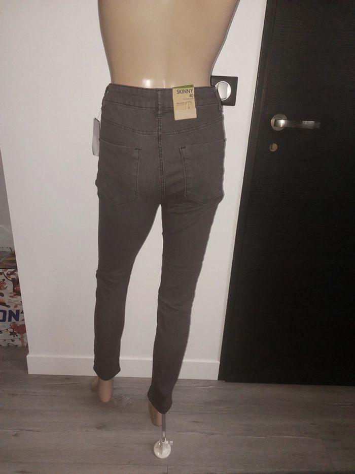 Pantalon skinny taille 38 neuf avec étiquette - photo numéro 3