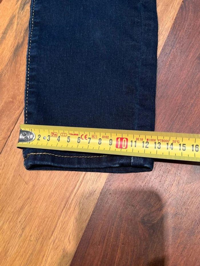 54. Levi’s mid-rise skinny W28 L32 - photo numéro 10