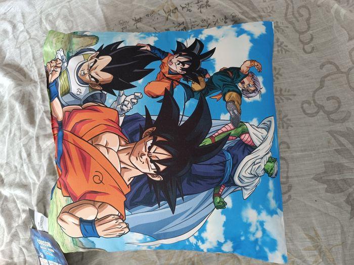 Coussin dragon ball super - photo numéro 1