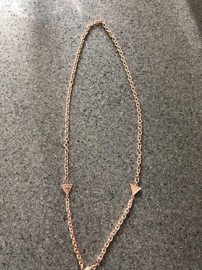 Collier guess - photo numéro 1