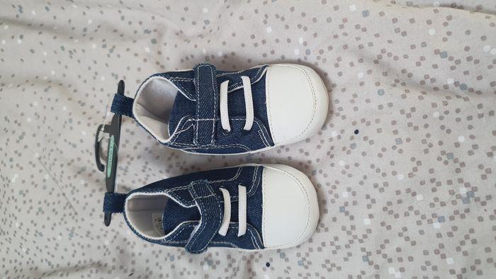 Lot de chaussures bébé 18 à 21 - photo numéro 3