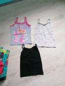 Lot de 3 maillots de corps fille. Taille 4 ans