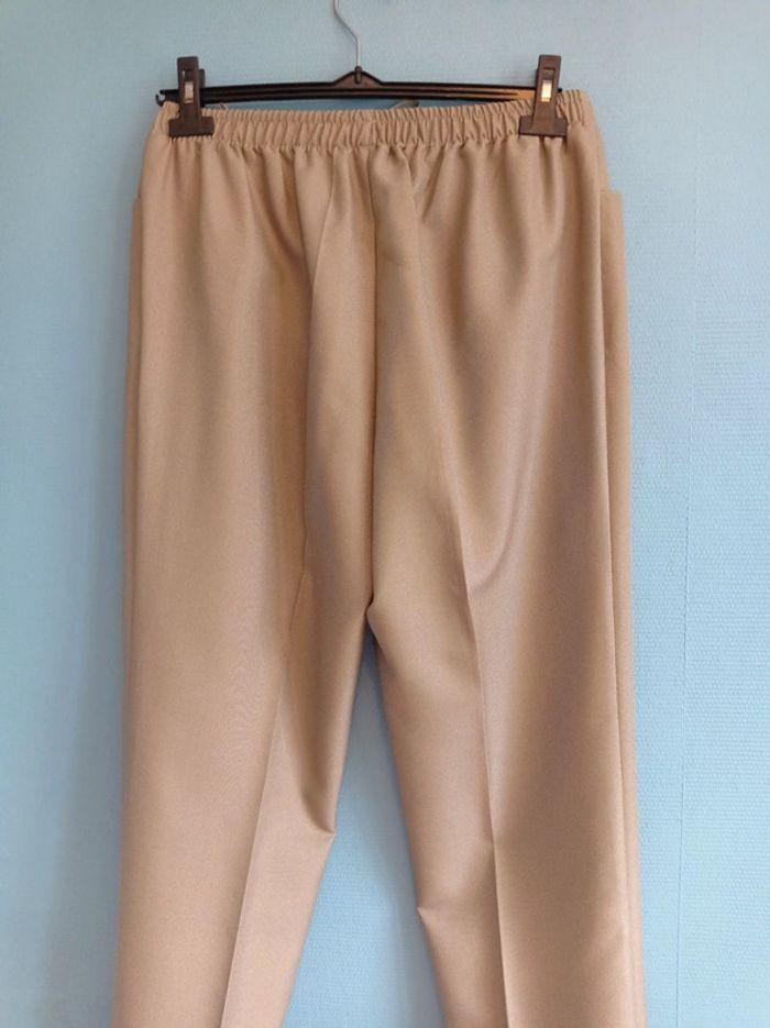 Pantalon Taille 42 Beige excellent état - photo numéro 7