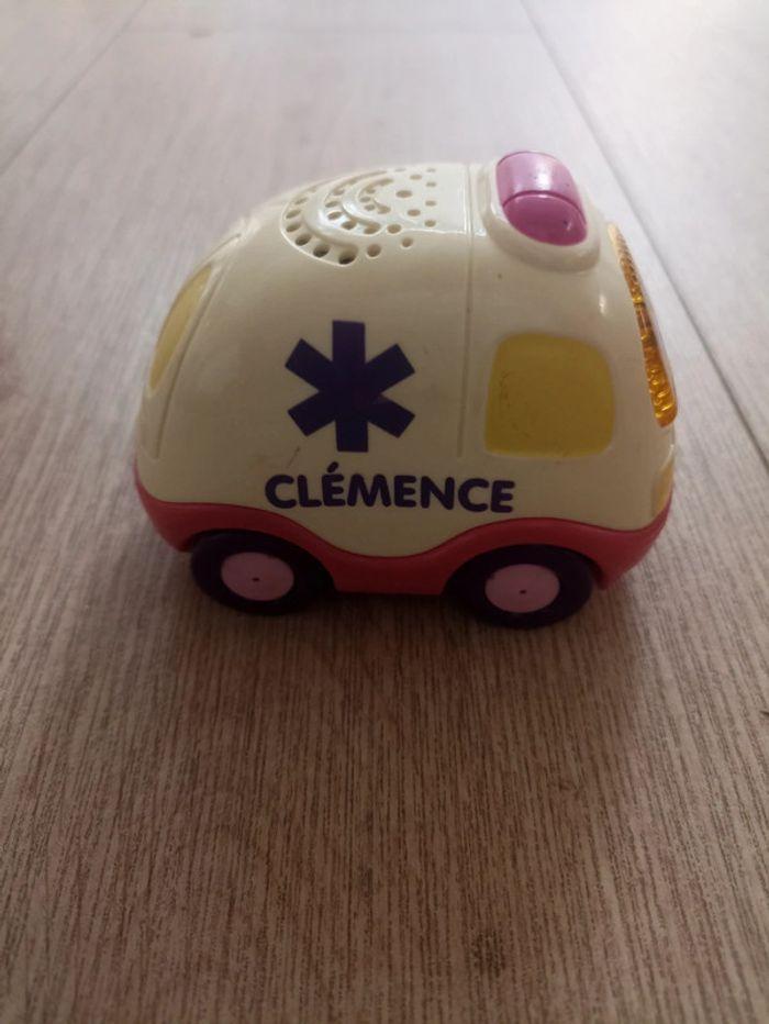 Tut tut Clémence l'ambulance - photo numéro 2