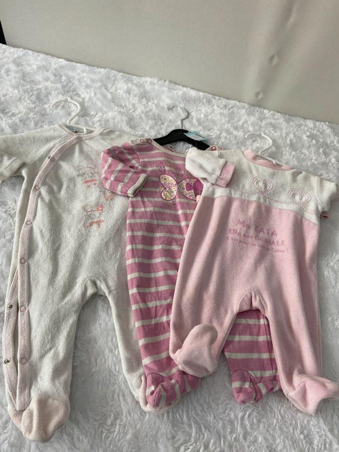 Lot 3 Pyjamas grenouilleres dors-bien fille rose 3 mois tbe - photo numéro 2