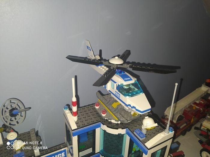 Lego 7741 hélicoptère police - photo numéro 2