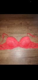 Soutien gorge rouge