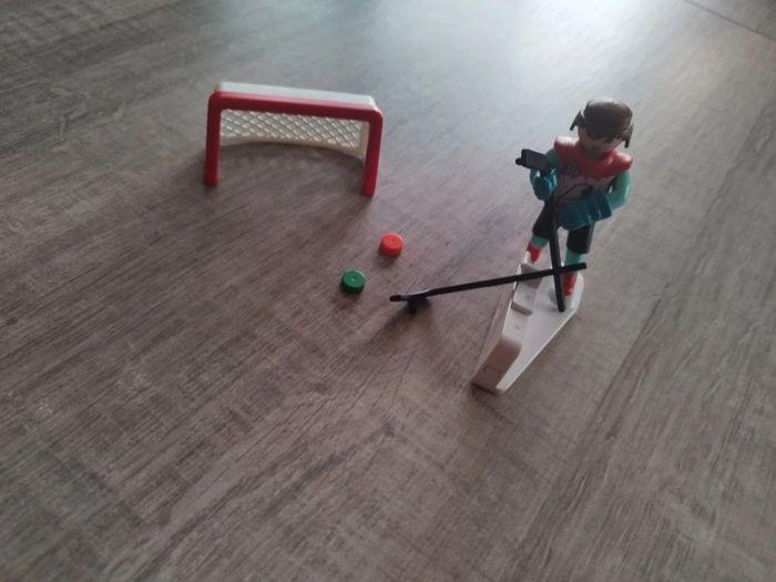 Personnage Playmobil de hockey sur glace - photo numéro 2