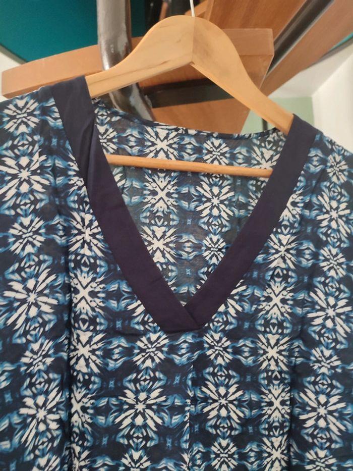 Blouse manche 3 quart large bleu fleurie 40 - photo numéro 3