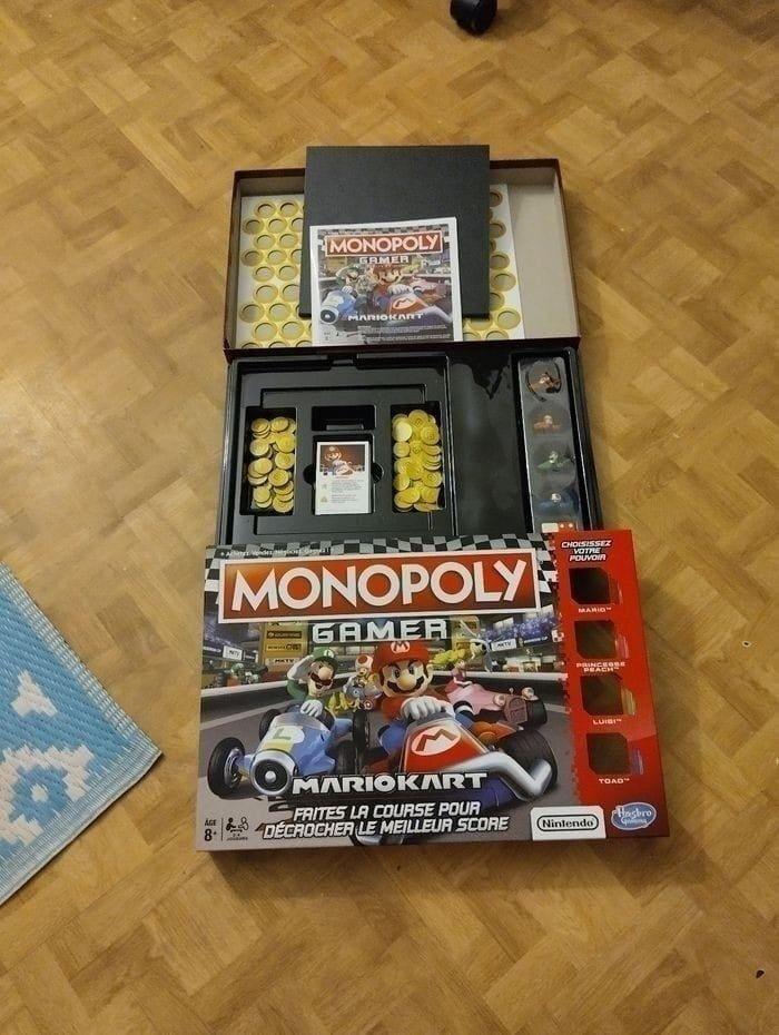 Jeu société Monopoly gamer Mario kart très bon état