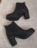 Jolie paire de bottines Conbipel pointure 36