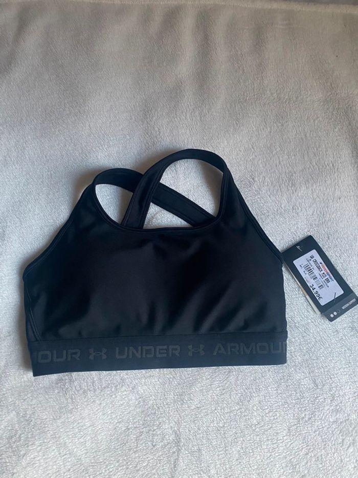 🖤 Brassière avec bonnets - facile à enfiler - Under Armour - Sport ou quotidien 🖤 - photo numéro 2