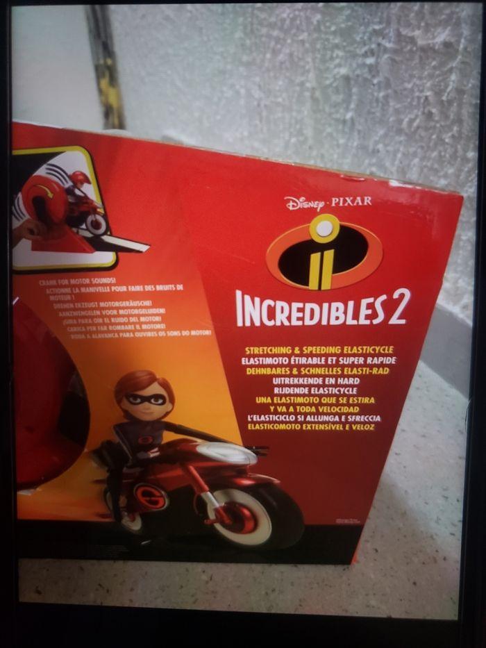 Elastigirl et sa moto indestructible 2 - photo numéro 5