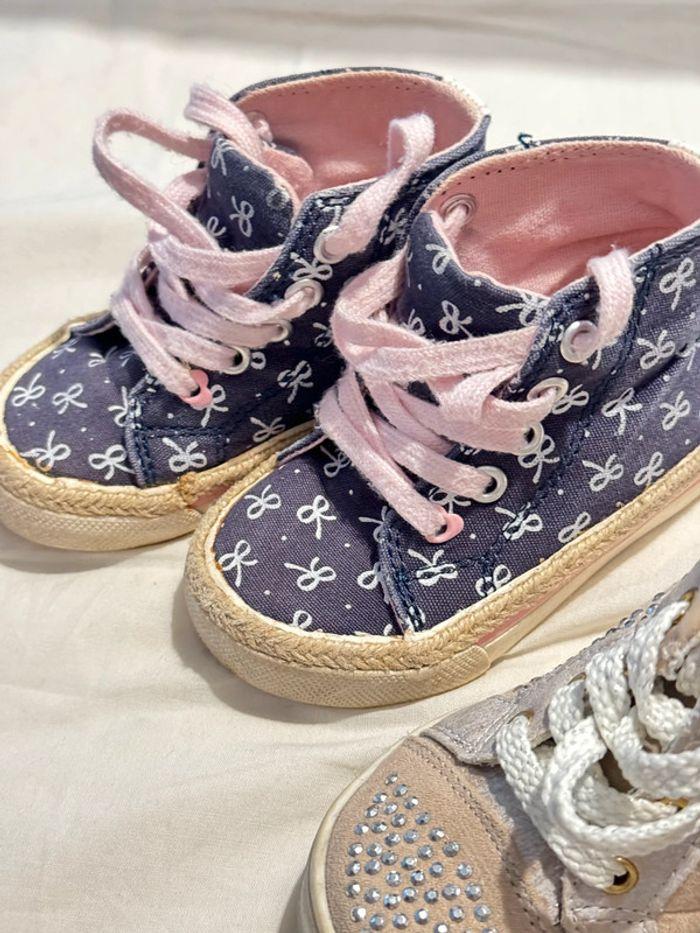 Lot paires de chaussures bébé filles taille 20 - photo numéro 2