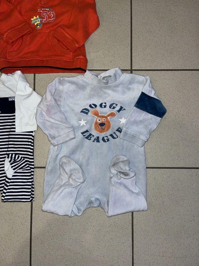 Lot de 2 pyjamas (1 de 6 mois et 1 de 9 mois) + un sweat a capuche 9 mois - photo numéro 2