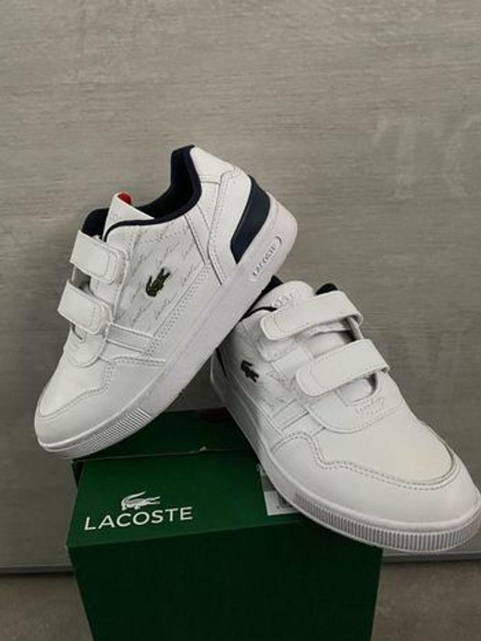 Baskets cuir Lacoste pointure 33