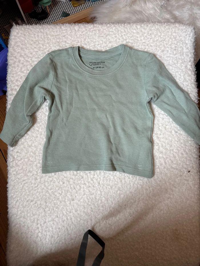 T-shirt bébé Primark 9/12 mois - photo numéro 1