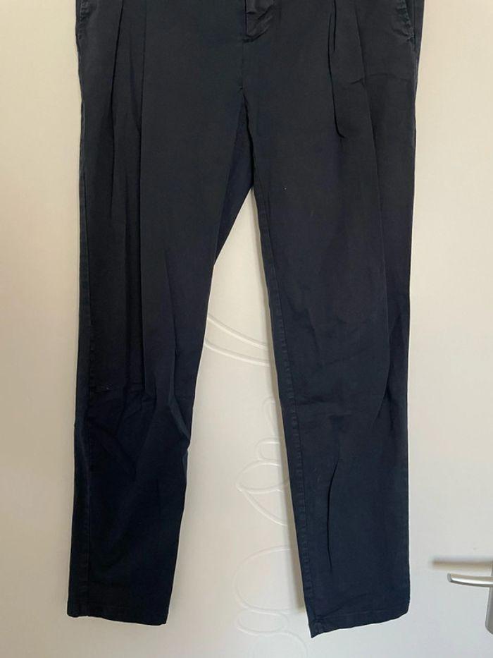 Pantalon bleu marine style chino à pinces devant Zara taille XS - photo numéro 3