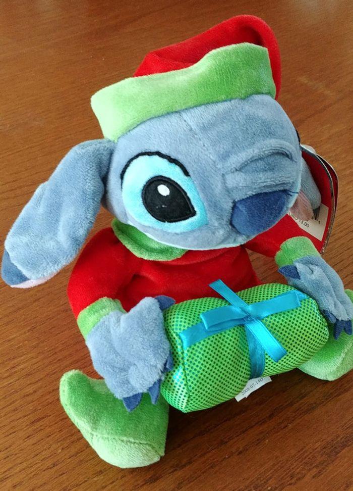 peluche Stitch elfe - lutin de Noël - photo numéro 1