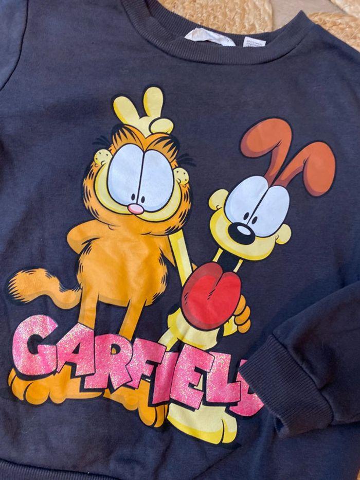 Sweat Garfield H&M taille 122-128 cm / 7ans - photo numéro 2