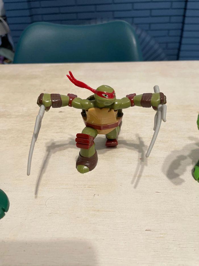 Lot 3 tortues ninja dont une transformable - photo numéro 2