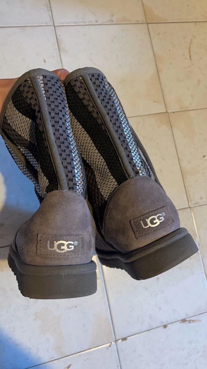 UGG comme neuves - photo numéro 4