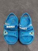 Crocs Dory bleues T.19/20