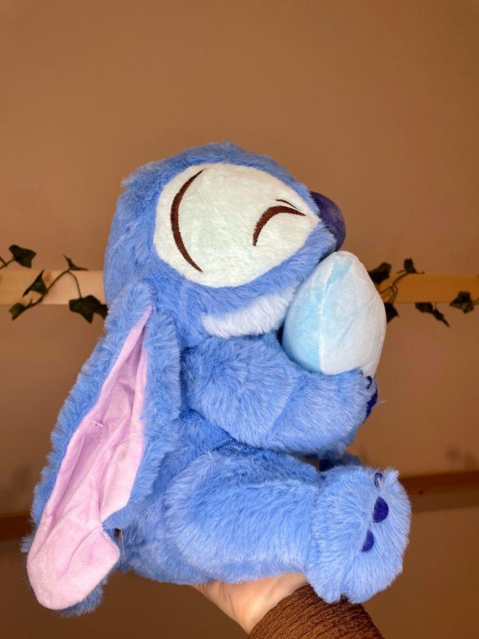 Peluche Disney Stitch avec un Coeur ♥️ - photo numéro 2