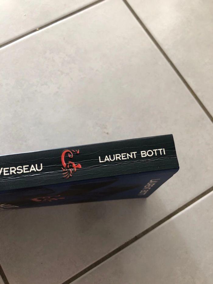 Livre Laurent Botti - la nuit du verseau - photo numéro 3