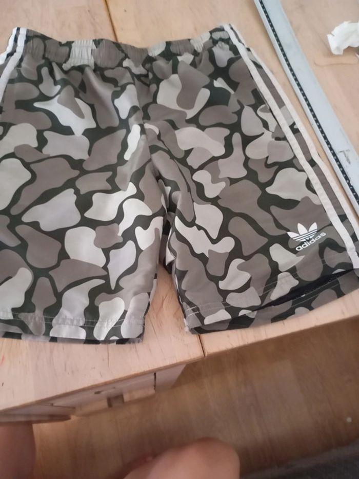 Short de bain adidas camouflage xs - photo numéro 1