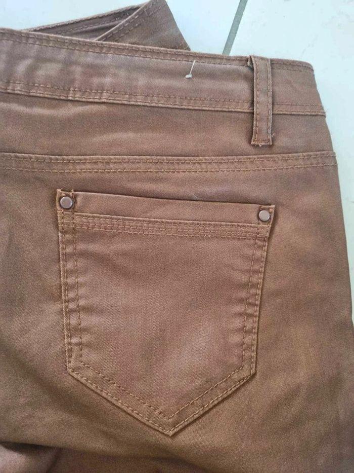 Pantalon effet cuir marron - photo numéro 2