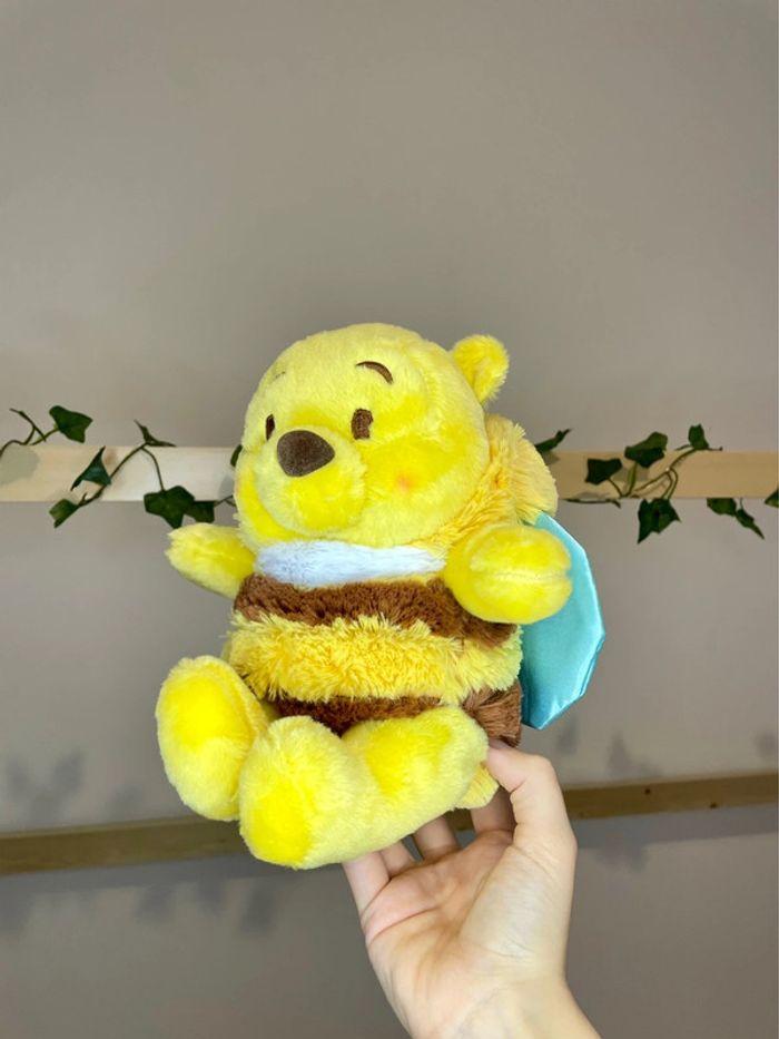 Peluche Disney Winnie l’ourson déguisé en abeille 🐝 - photo numéro 19