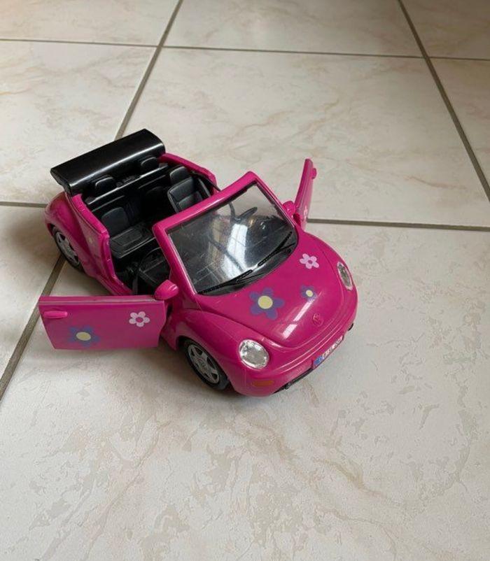 Petite voiture pour petite Barbie - photo numéro 1