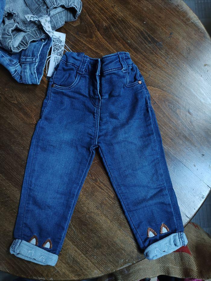 Lot de 3 jeans fille 12 mois - photo numéro 2