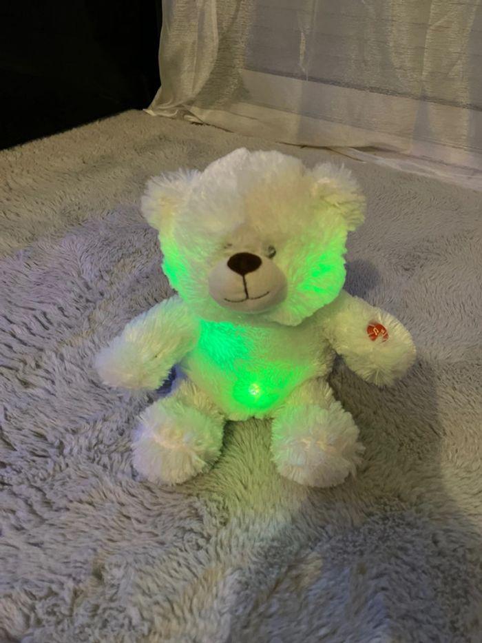 Peluche ourson lumineux et berceuse - photo numéro 3