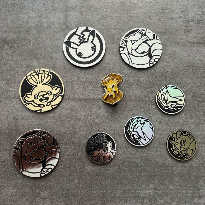 Lots de pog badge pins Pokémon