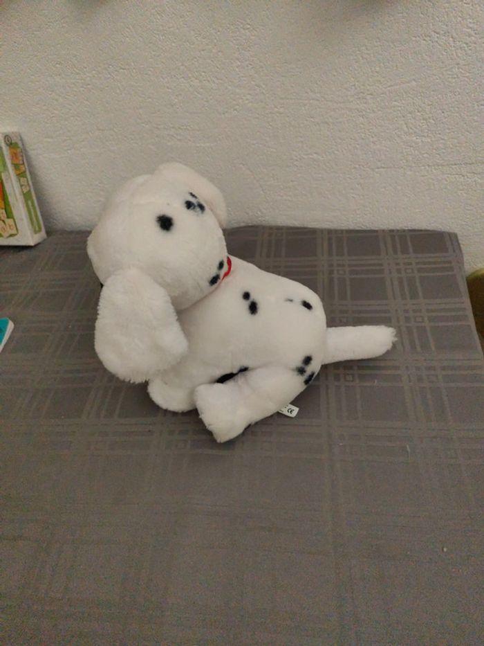 Chien blanc en peluche - photo numéro 2