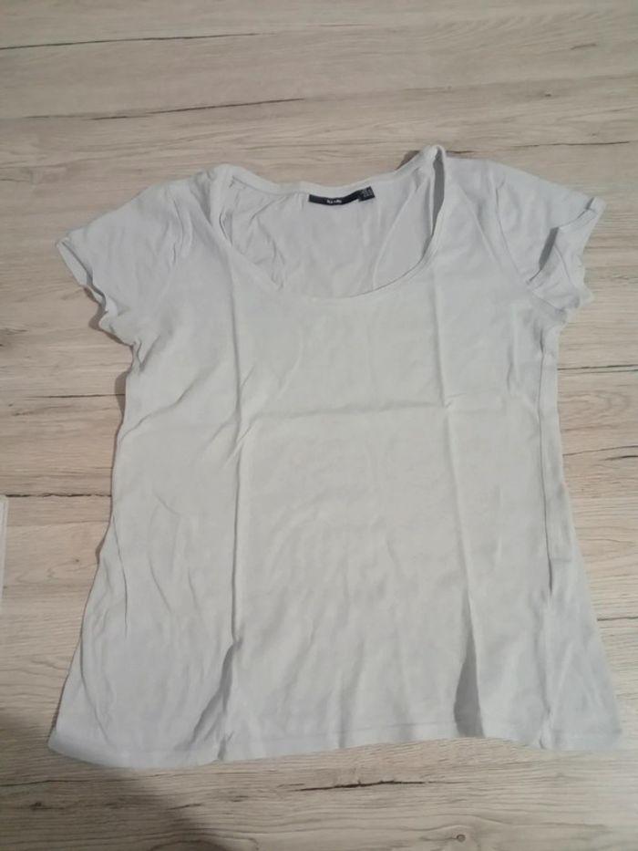 T-shirt - photo numéro 1