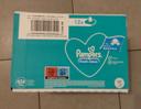 Un carton de lingettes Pampers fresh clean