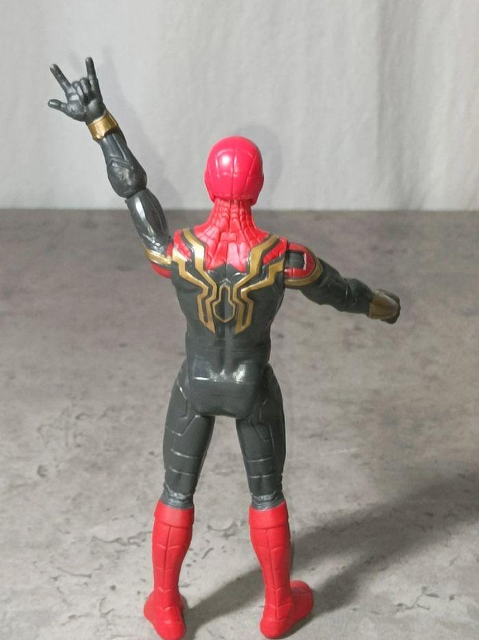 Figurine Spider-man No way home - photo numéro 2