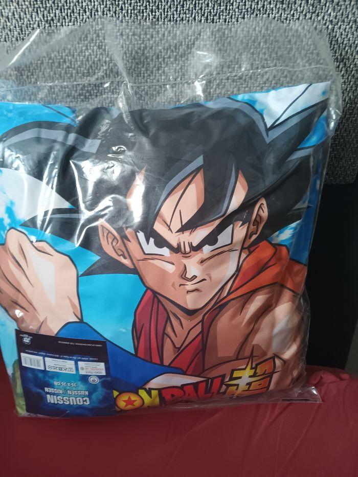 Coussin dragonballz - photo numéro 2