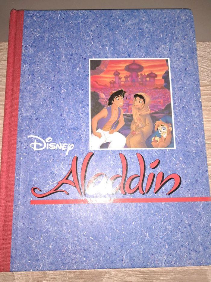 Livre aladdin Walt Disney - photo numéro 1