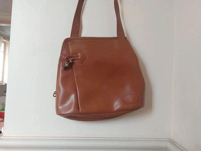 Sac cuir vintage Longchamp - photo numéro 1